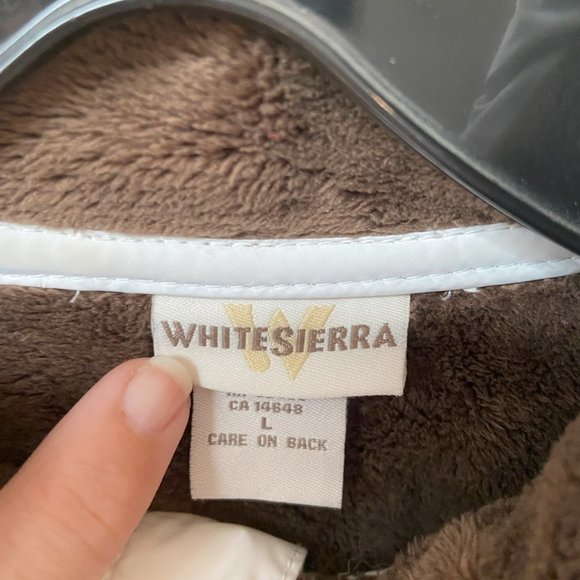 WHITE SIERRA insulated, lined coat - Picture 3 of 3